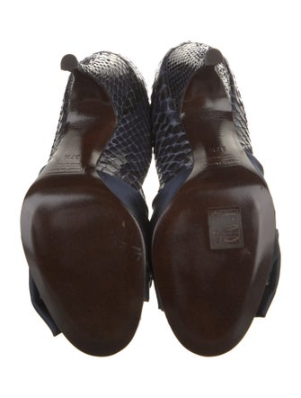 Marc Jacobs Python Pumps