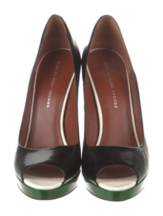 Marc Jacobs Leather Pumps