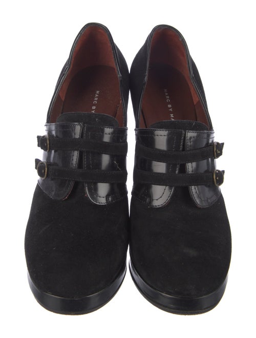 Marc Jacobs Suede Pumps