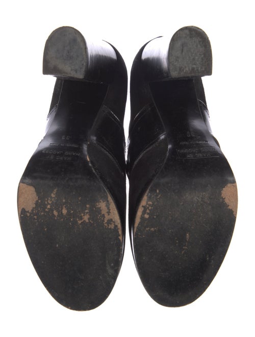 Marc Jacobs Suede Pumps