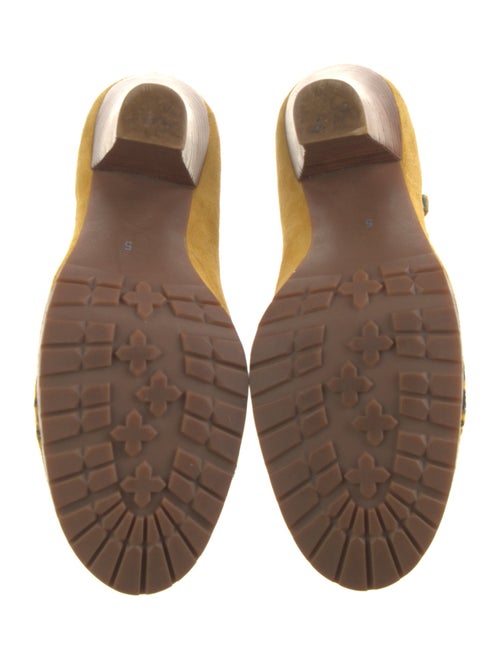 Marc Jacobs Suede Pumps