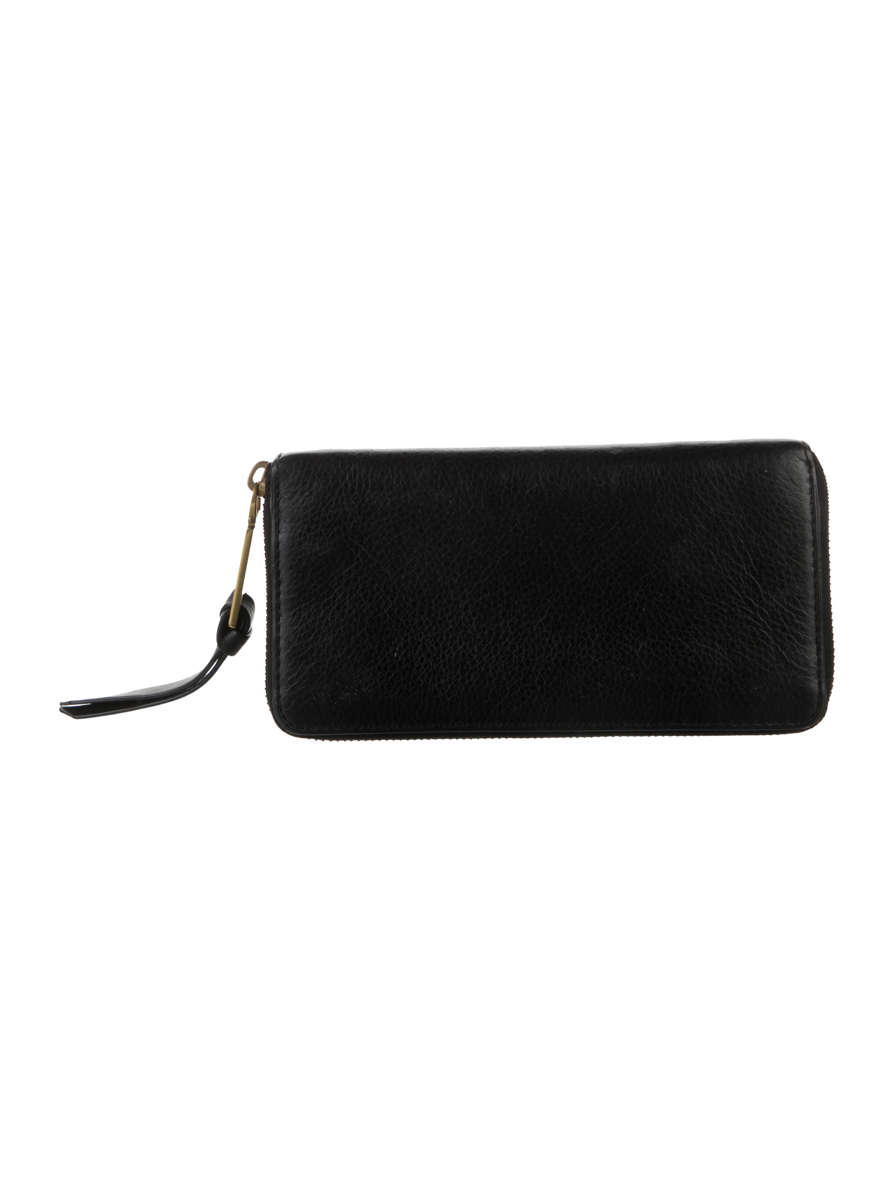 Marc Jacobs Leather Wallet