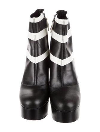 Marc Jacobs Leather Striped Boots