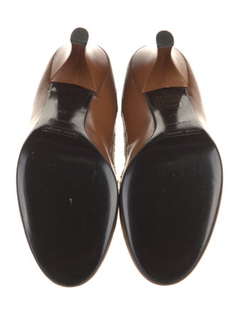Marc Jacobs Leather Pumps