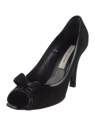 Marc Jacobs Suede Bow Accents Pumps