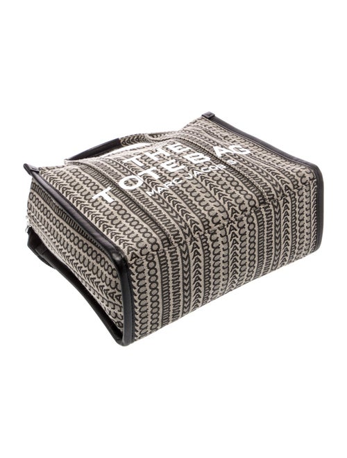 Marc Jacobs Canvas Messenger Bag