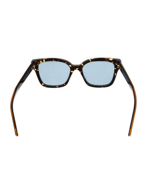 Marc Jacobs Oversize Tinted Sunglasses