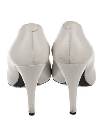 Marc Jacobs Leather Pumps