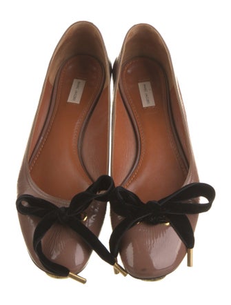 Marc Jacobs Patent Leather Bow Accents Flats