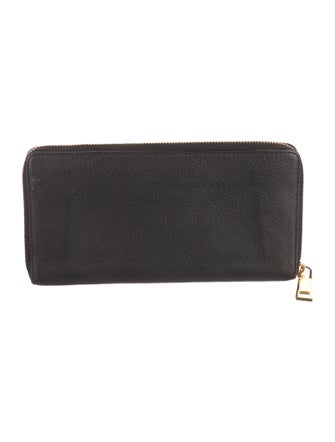 Marc Jacobs Leather Continental Wallet
