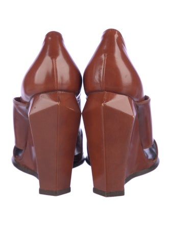 Marc Jacobs Leather Slingback Sandals