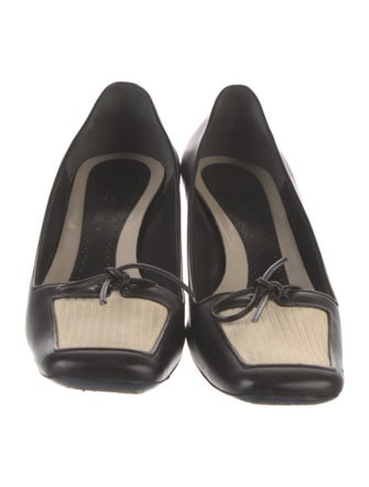 Marc Jacobs Leather Pumps