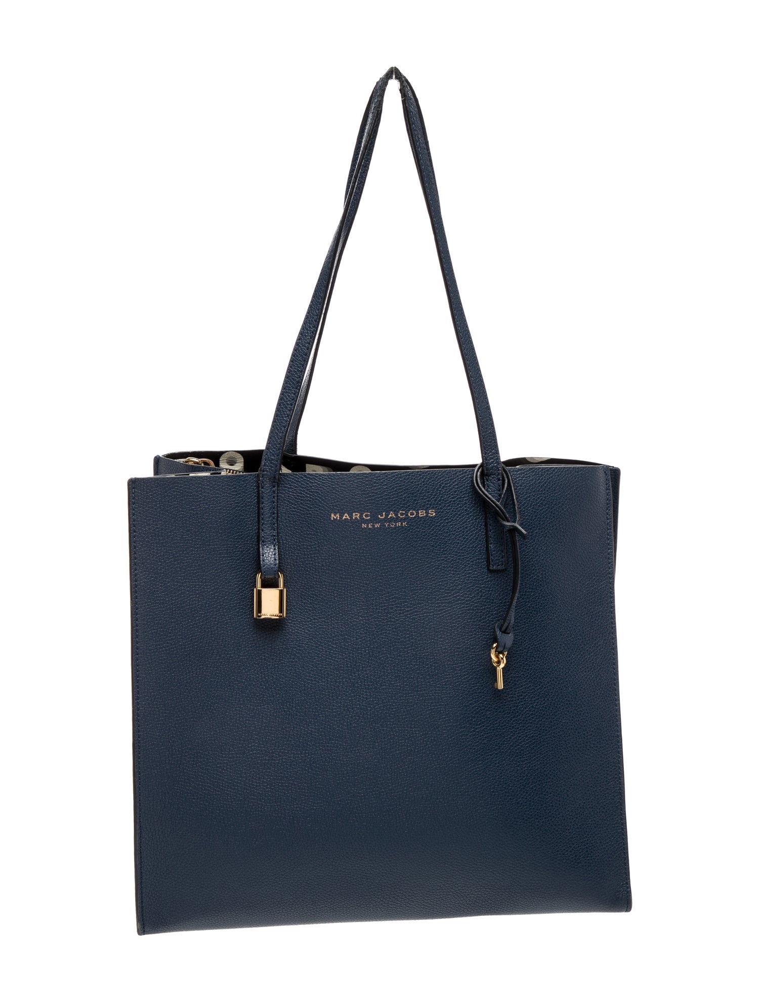 Marc Jacobs Signature Bucket Bag