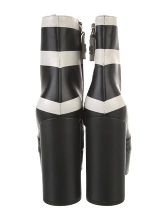 Marc Jacobs Leather Boots