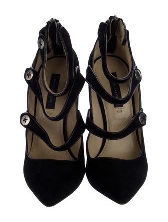 Marc Jacobs Suede Pumps