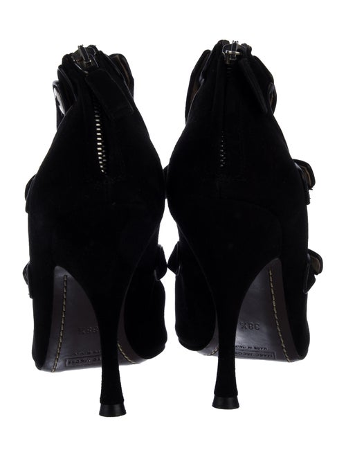 Marc Jacobs Suede Pumps