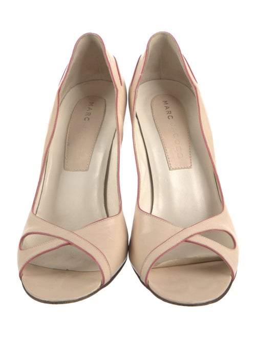 Marc Jacobs Leather Cutout Accent Pumps