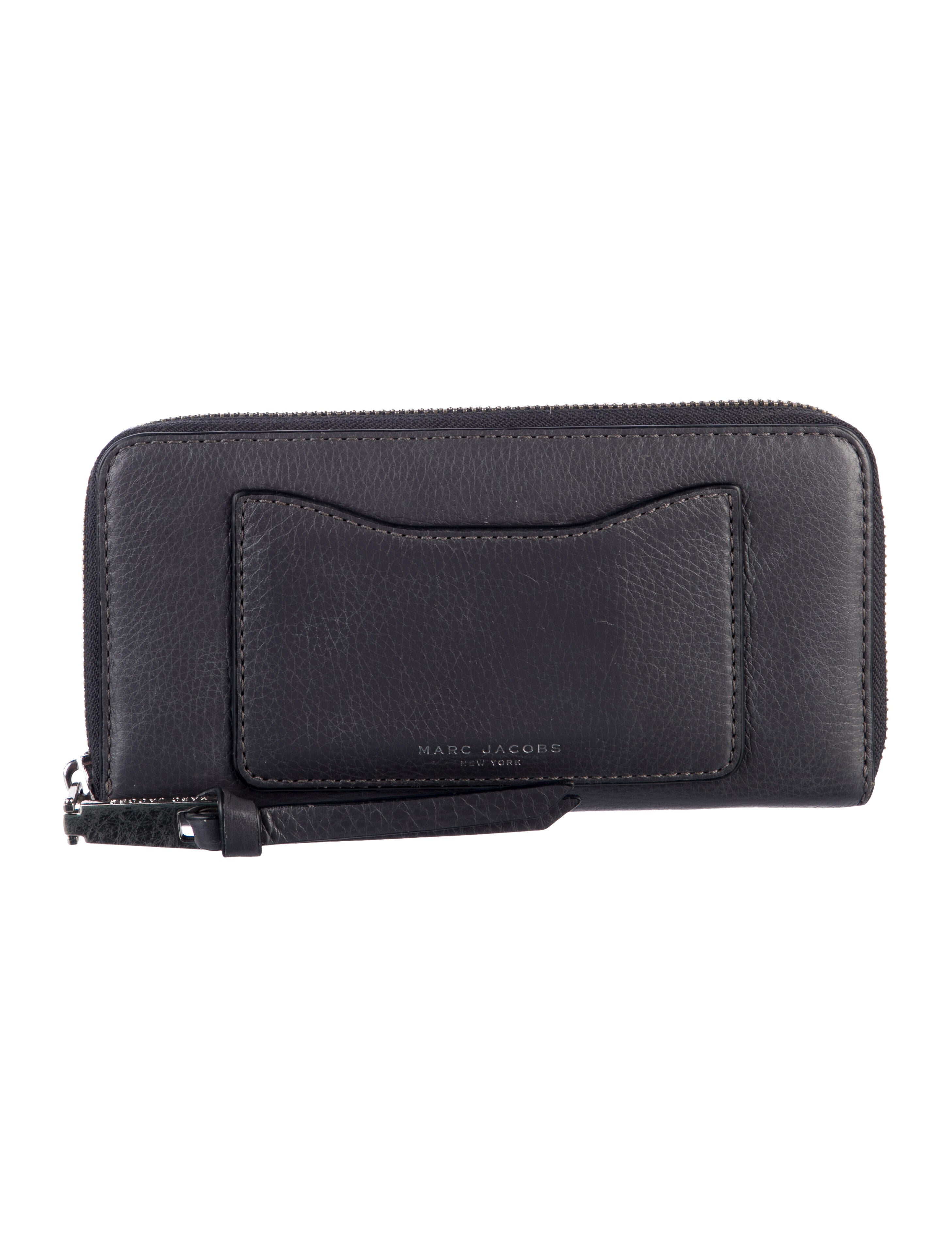 Marc Jacobs Leather Continental Wallet