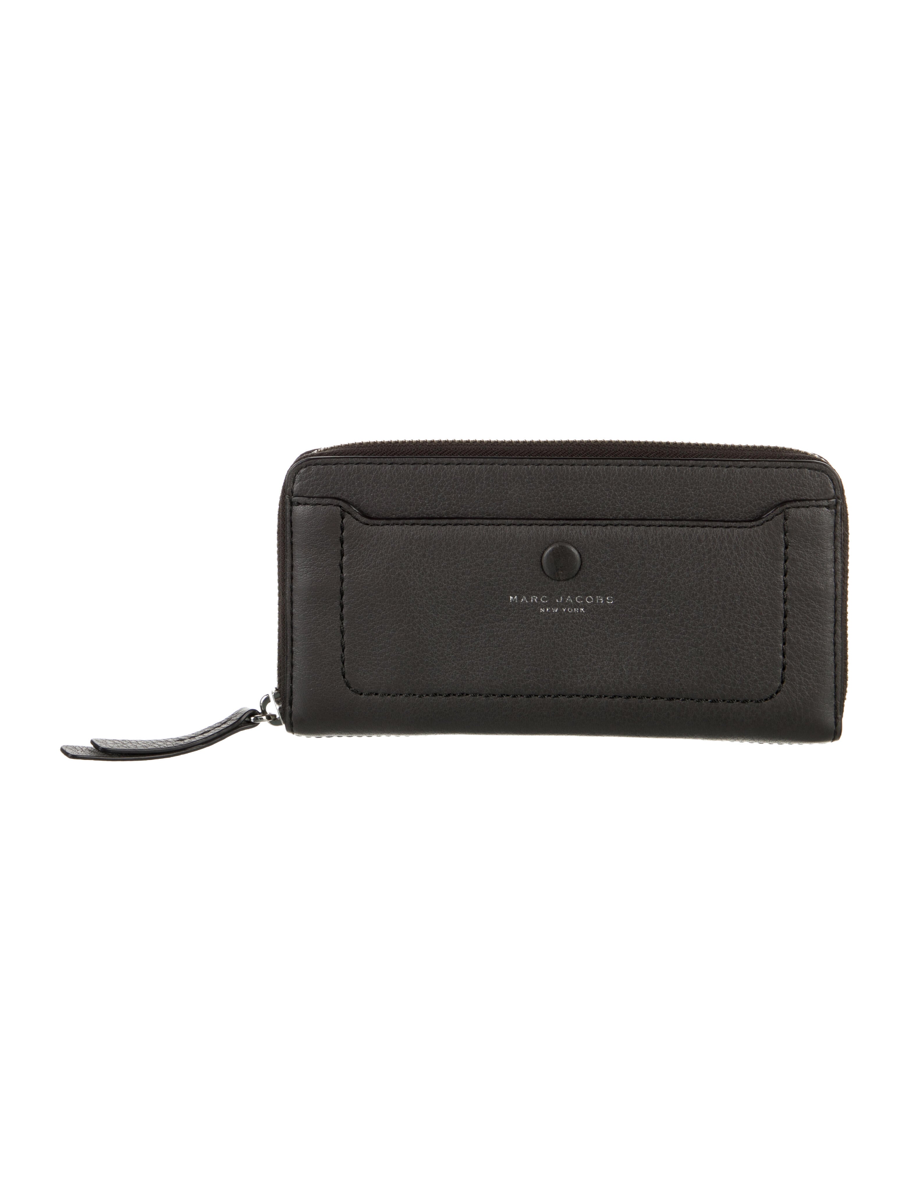 Marc Jacobs Leather Wallet