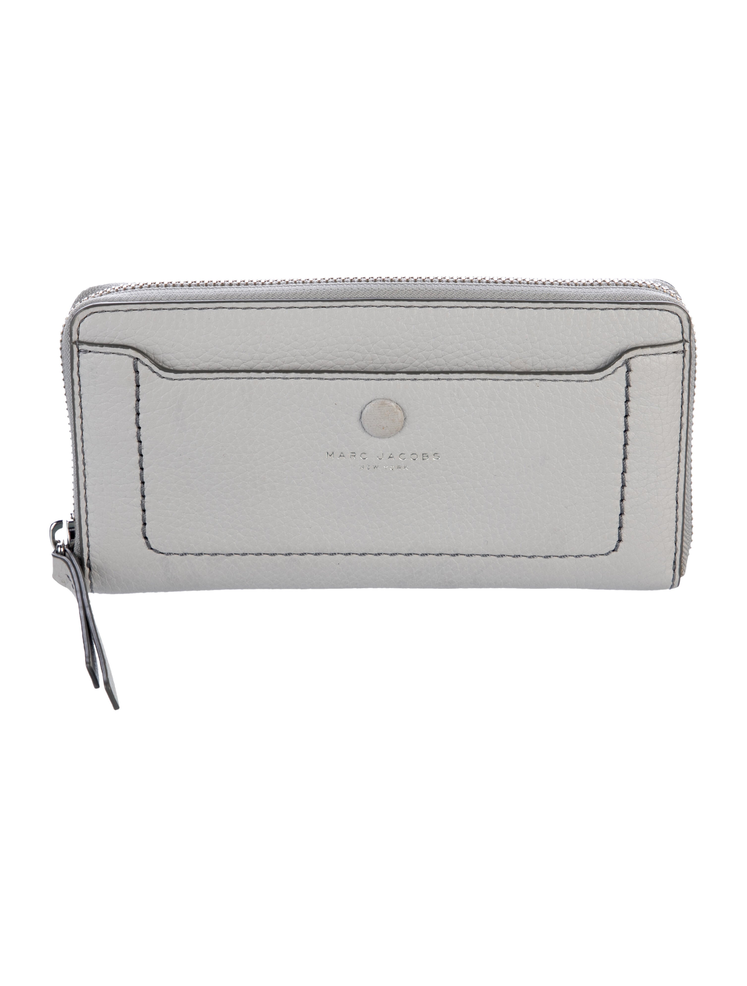 Marc Jacobs Leather Wristlet