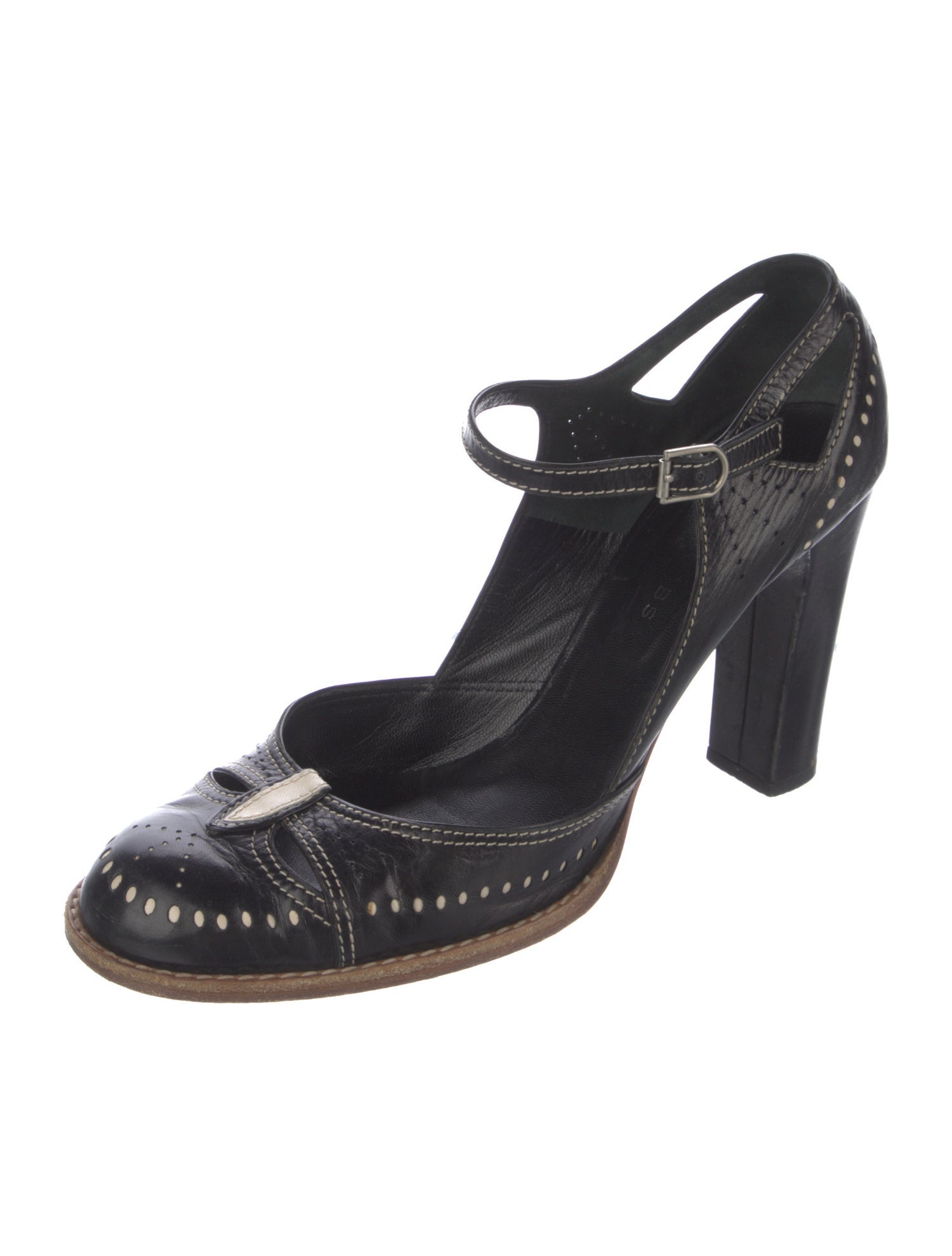 Marc Jacobs Leather Eyelet Trim D'Orsay Pumps