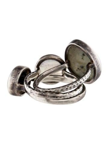Translucent Onyx Stone On Ring Translucent Onyx Stone On Ring