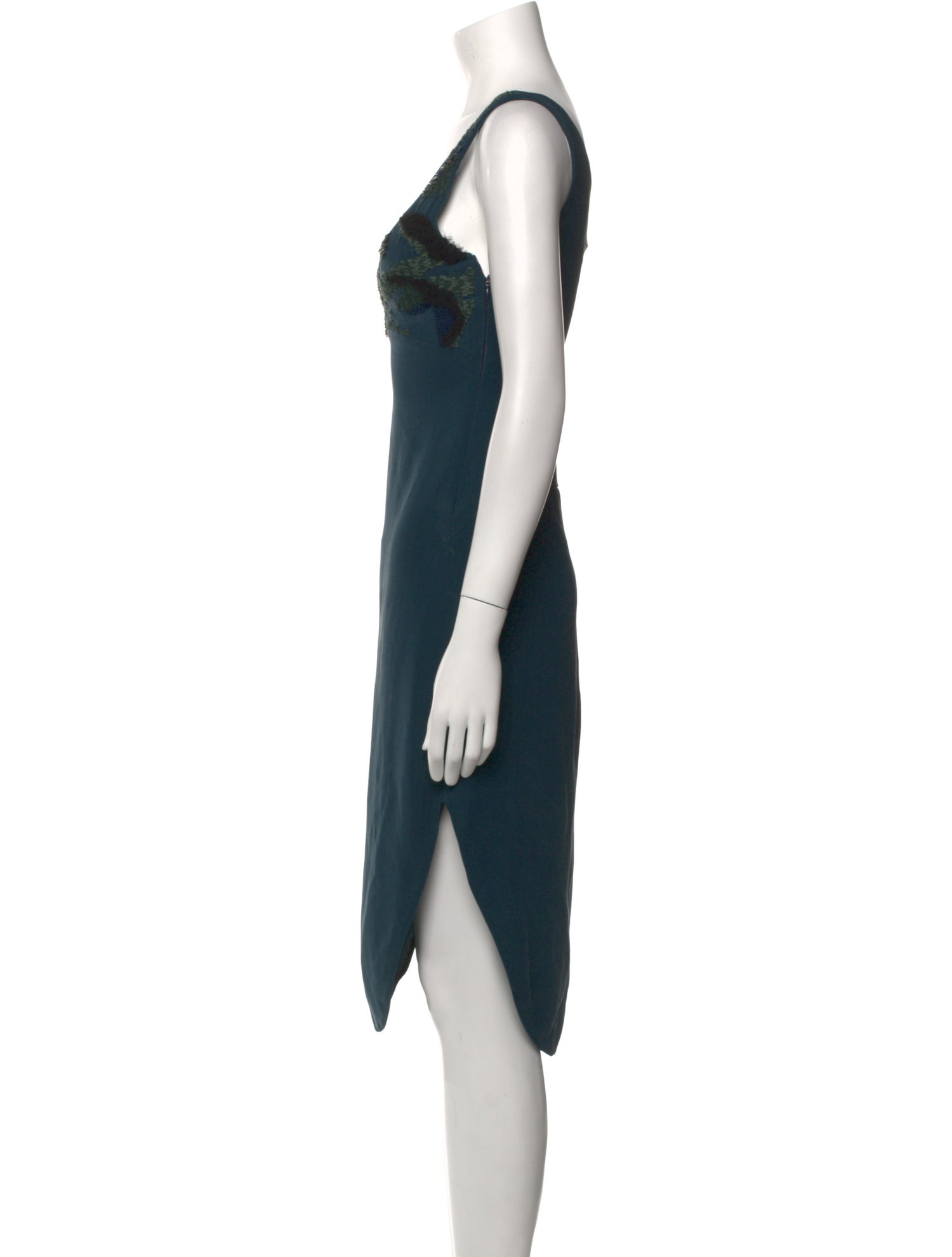 Maiyet Scoop Neck Midi Length Dress