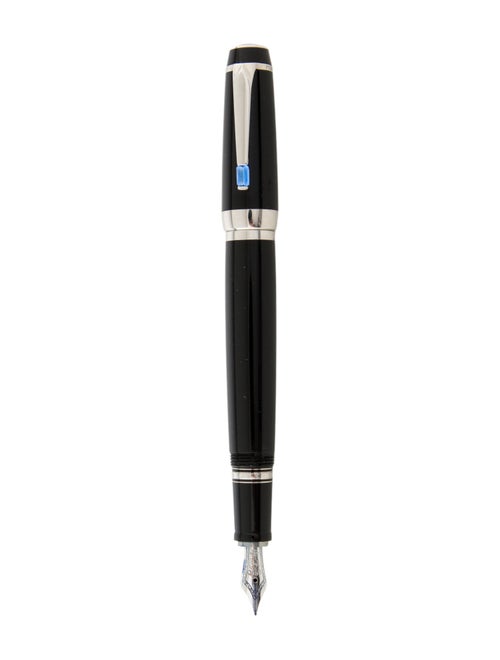 Montblanc Bohème Noir et Noir Fountain Pen