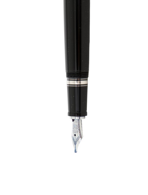 Montblanc Bohème Noir et Noir Fountain Pen