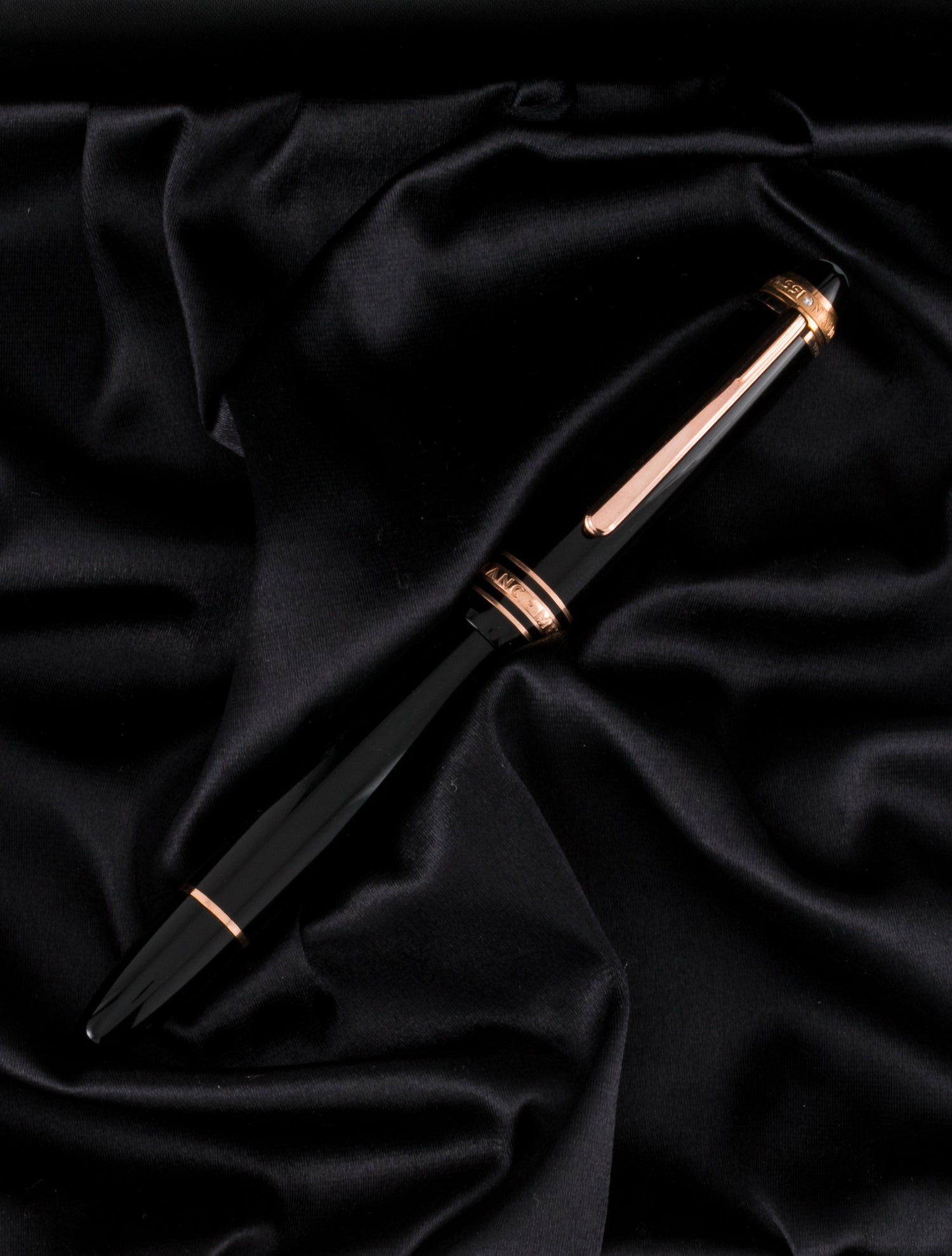 Montblanc Limited Edition Meisterstück '75 Years of Passion and Soul' 149 Fountain Pen