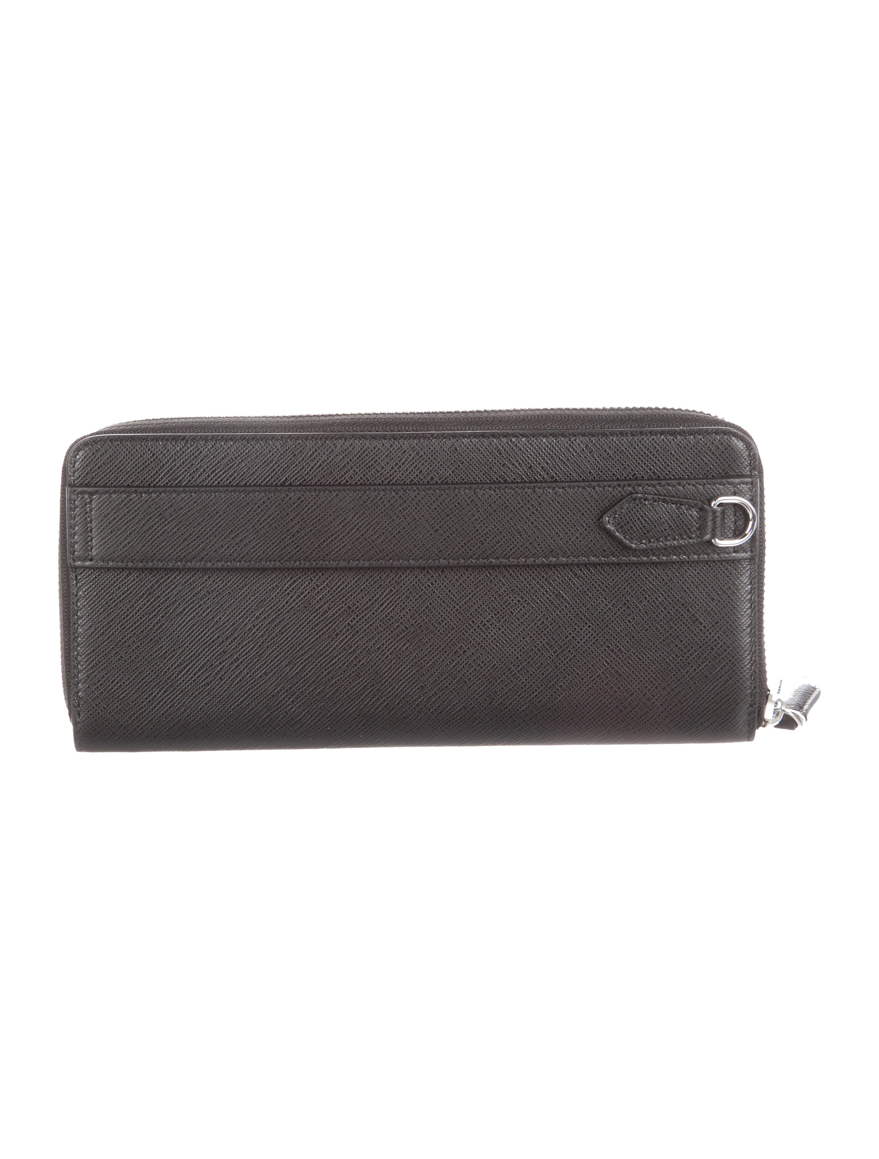 Montblanc Saffiano Leather Continental Wallet