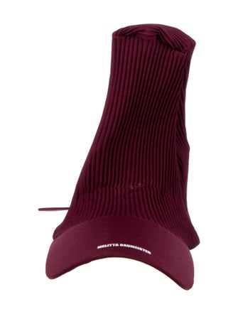 Melitta Baumeister pleated baseball cap