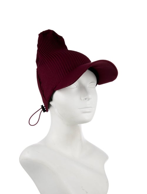 Melitta Baumeister pleated baseball cap