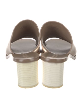 Mercedes Castillo Leather Slides