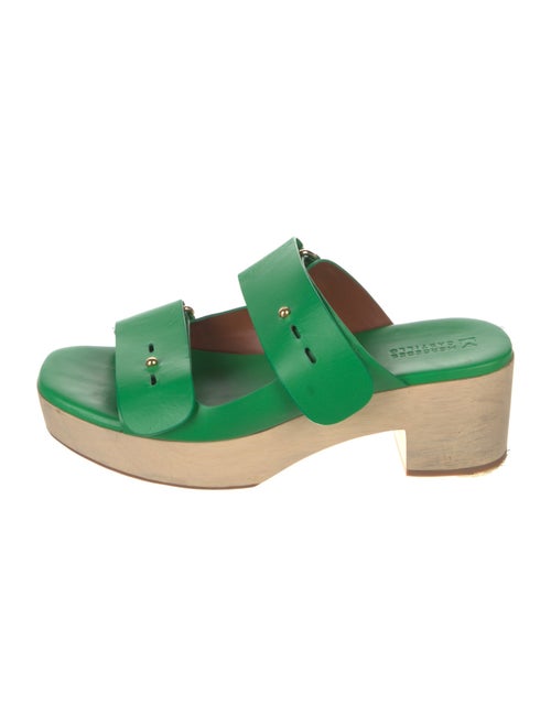 Mercedes Castillo Leather Slides