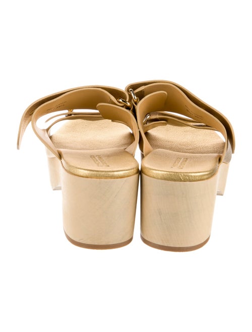 Mercedes Castillo Leather Slides