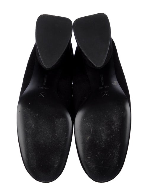 Mercedes Castillo Suede Pumps