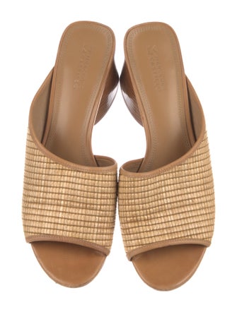 Mercedes Castillo Straw Printed Slides