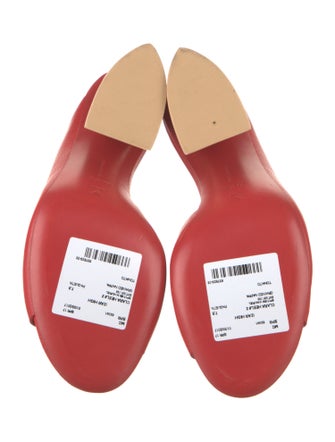 Mercedes Castillo Leather Slides