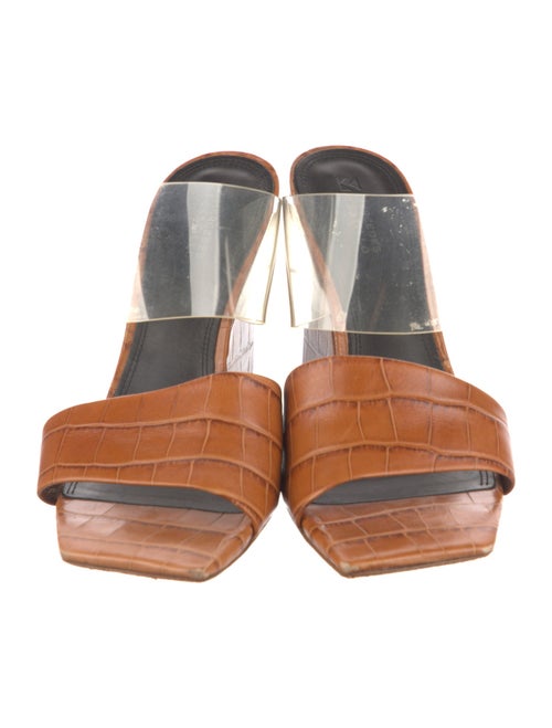 Mercedes Castillo Leather Slides