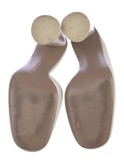 Mercedes Castillo Leather Mules