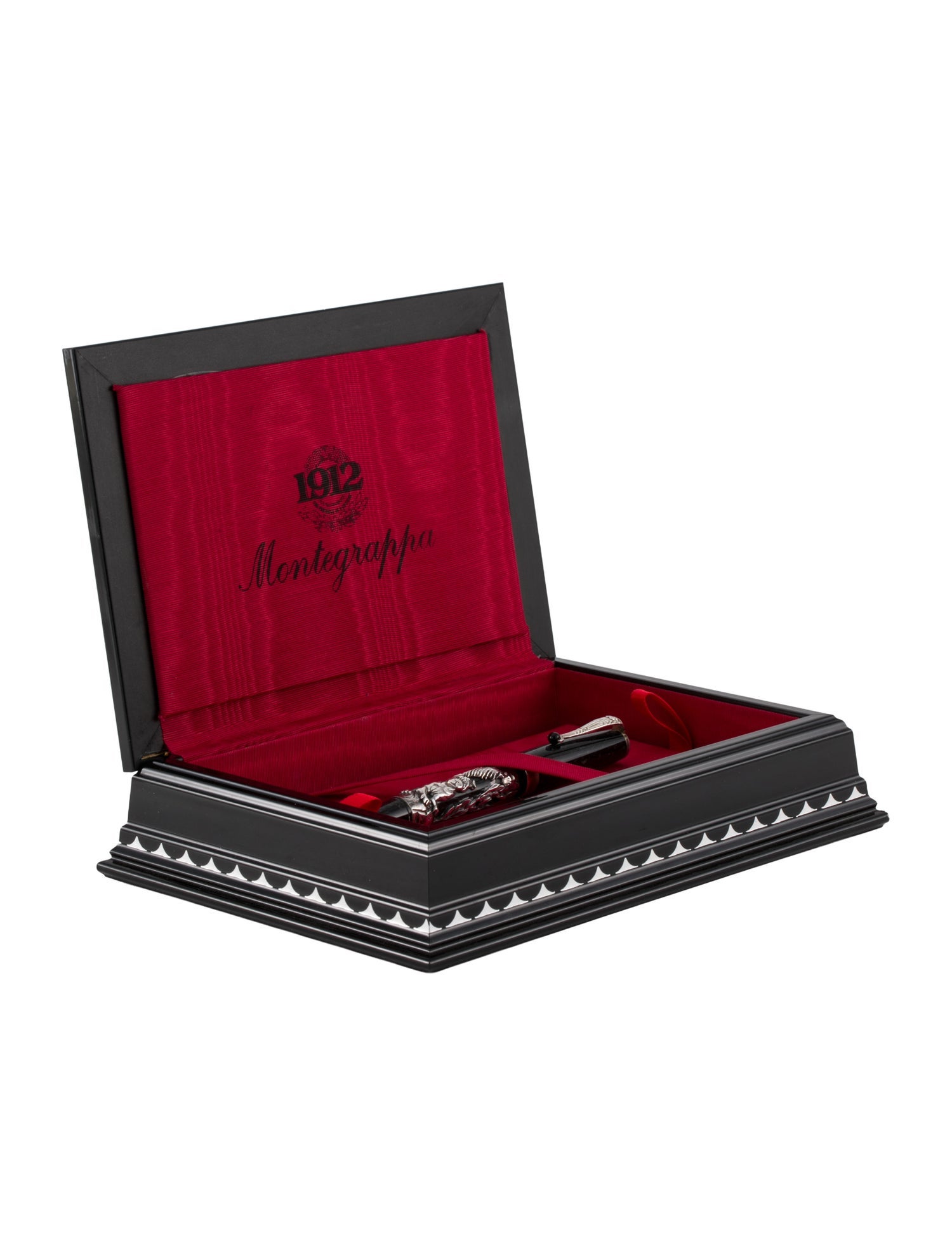 Montegrappa Zodiac Dog Fountain Pen