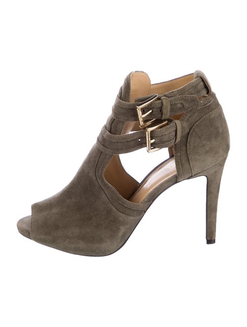 Michael Kors Suede Pumps