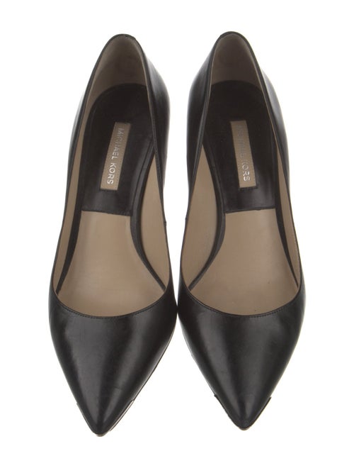 Michael Kors Leather Pumps