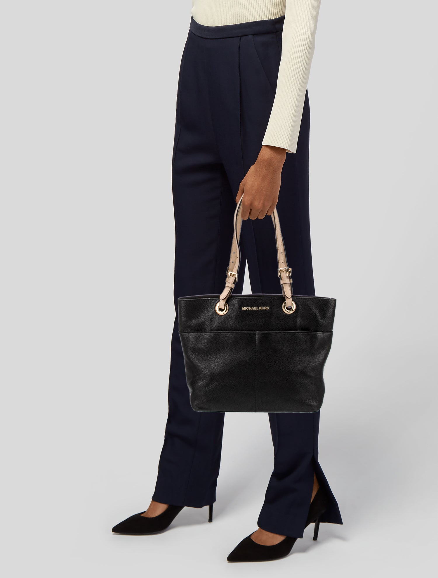 Michael Kors Signature Shoulder Bag