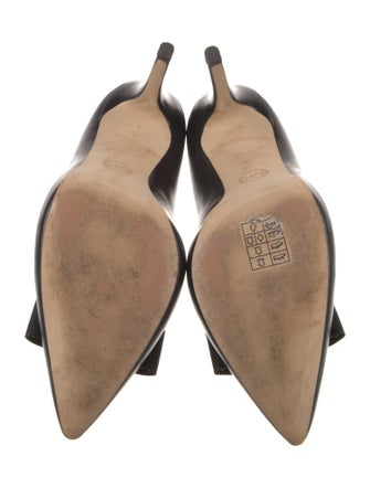 Michael Kors Leather Pumps