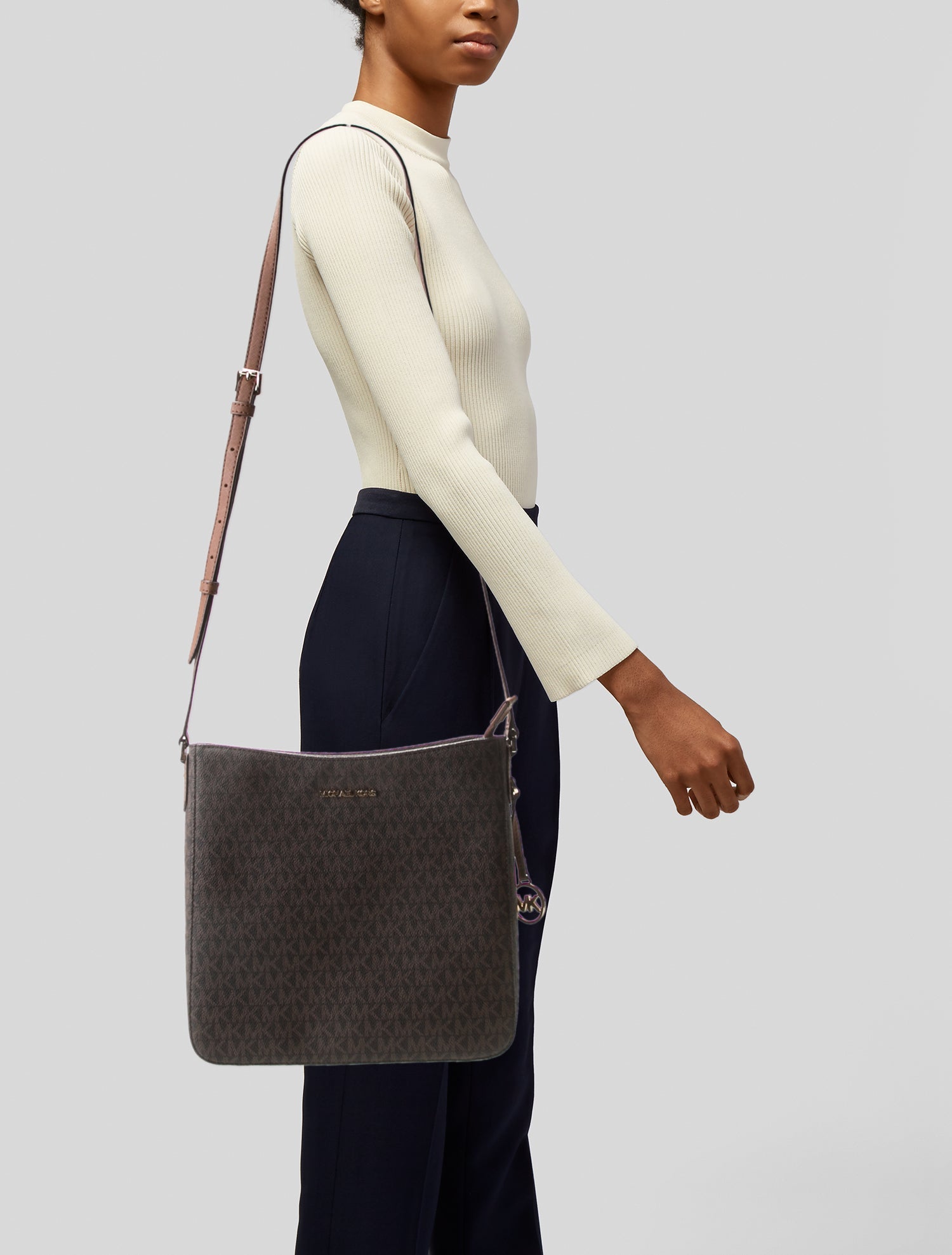 Michael Kors Messenger Bag