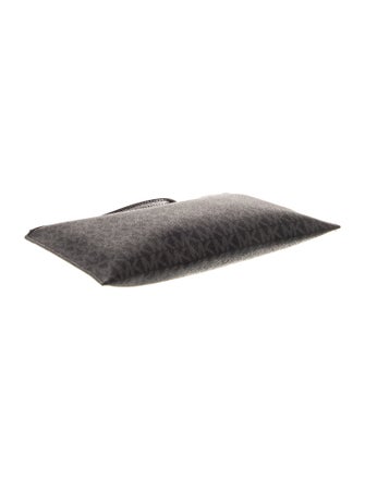 Michael Kors Clutch
