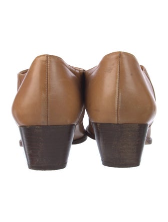 Michael Kors Leather Pumps