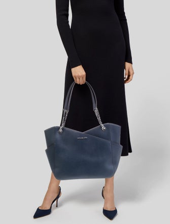 Michael Kors Signature Shoulder Bag